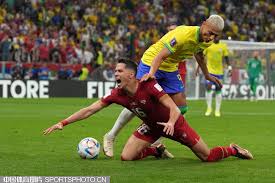 使得他在选 使得他在选